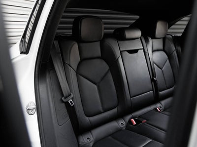 2025 Porsche Macan T