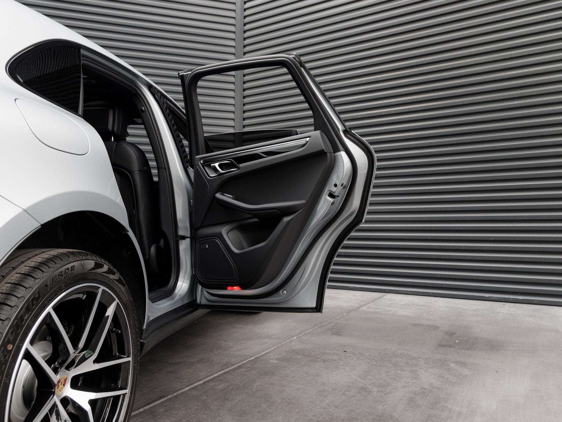 2026 Porsche Macan Macan T