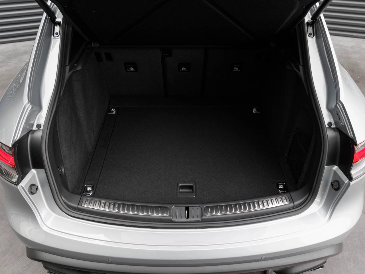 2026 Porsche Macan Macan T