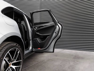 2026 Porsche Macan Macan T