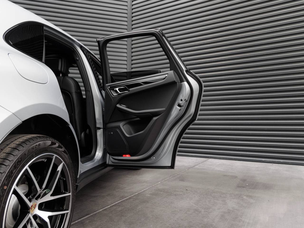 2026 Porsche Macan Macan T