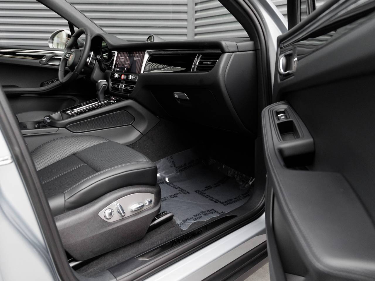 2026 Porsche Macan Macan T