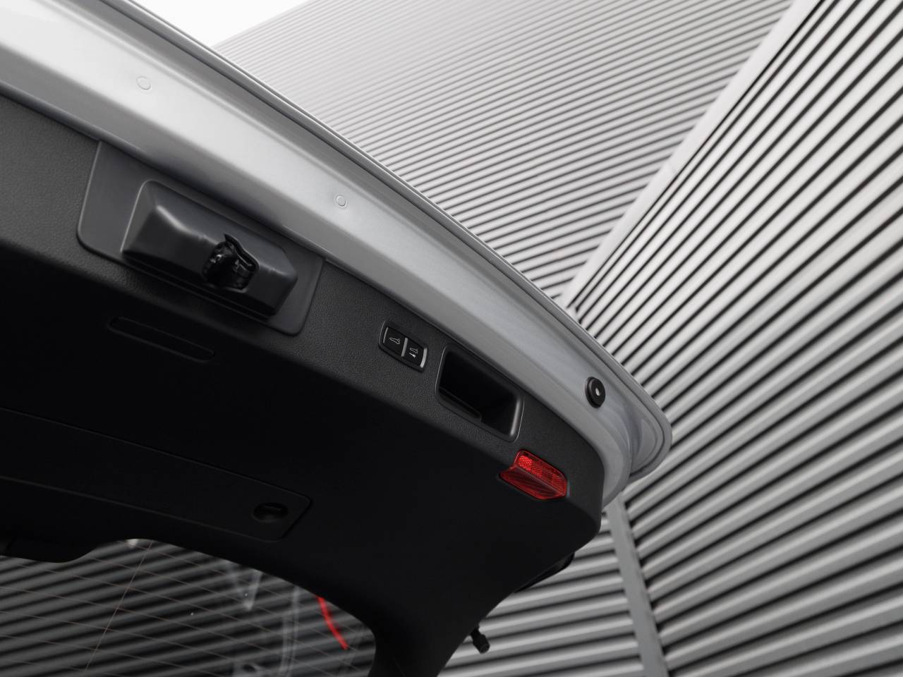 2026 Porsche Macan Macan T