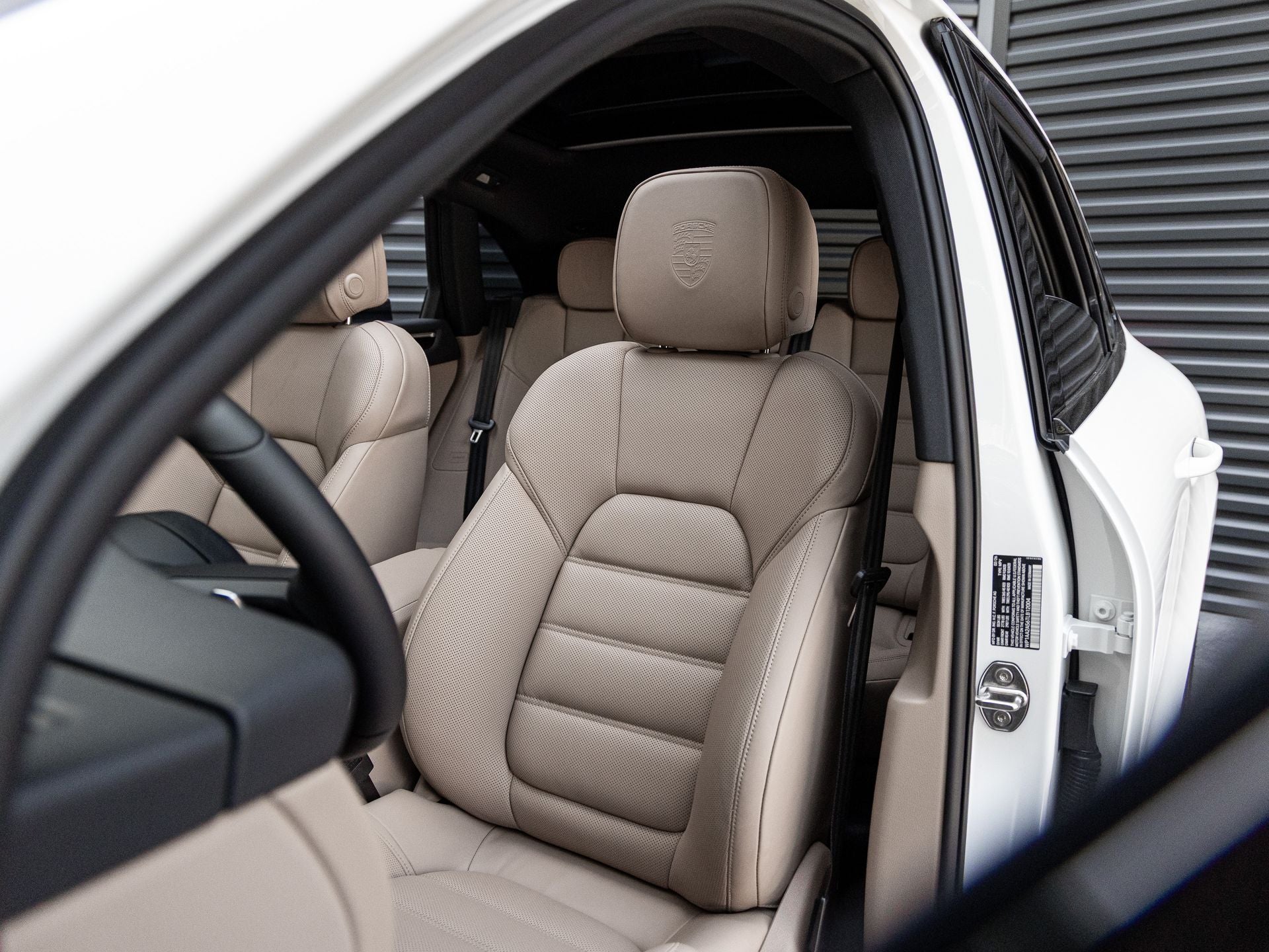 2026 Porsche Macan Base