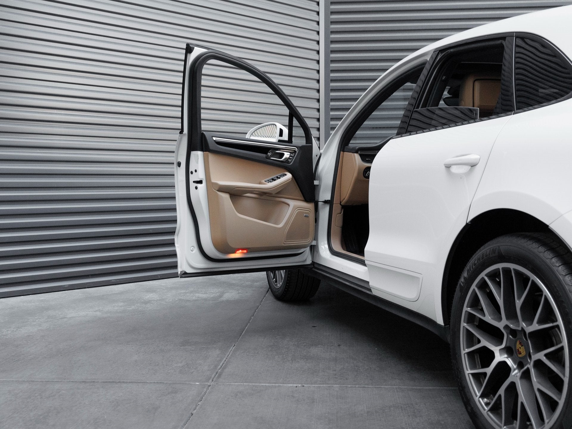 2018 Porsche Macan Sport Edition