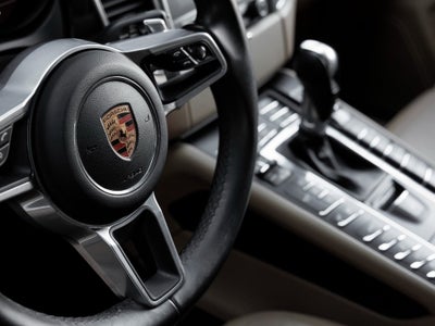 2018 Porsche Macan Sport Edition