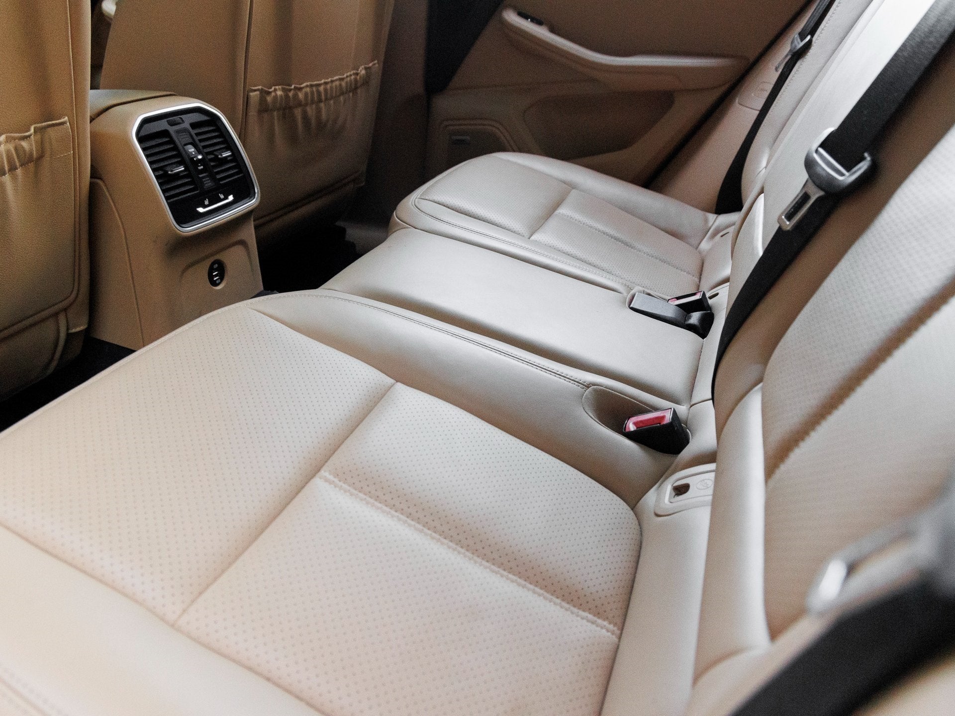 2018 Porsche Macan Sport Edition