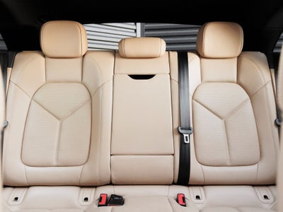 2018 Porsche Macan Sport Edition