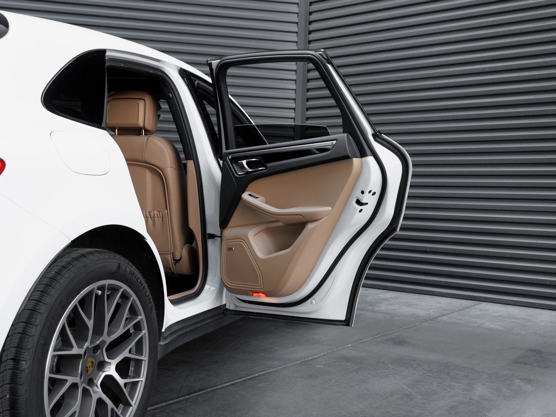 2018 Porsche Macan Sport Edition