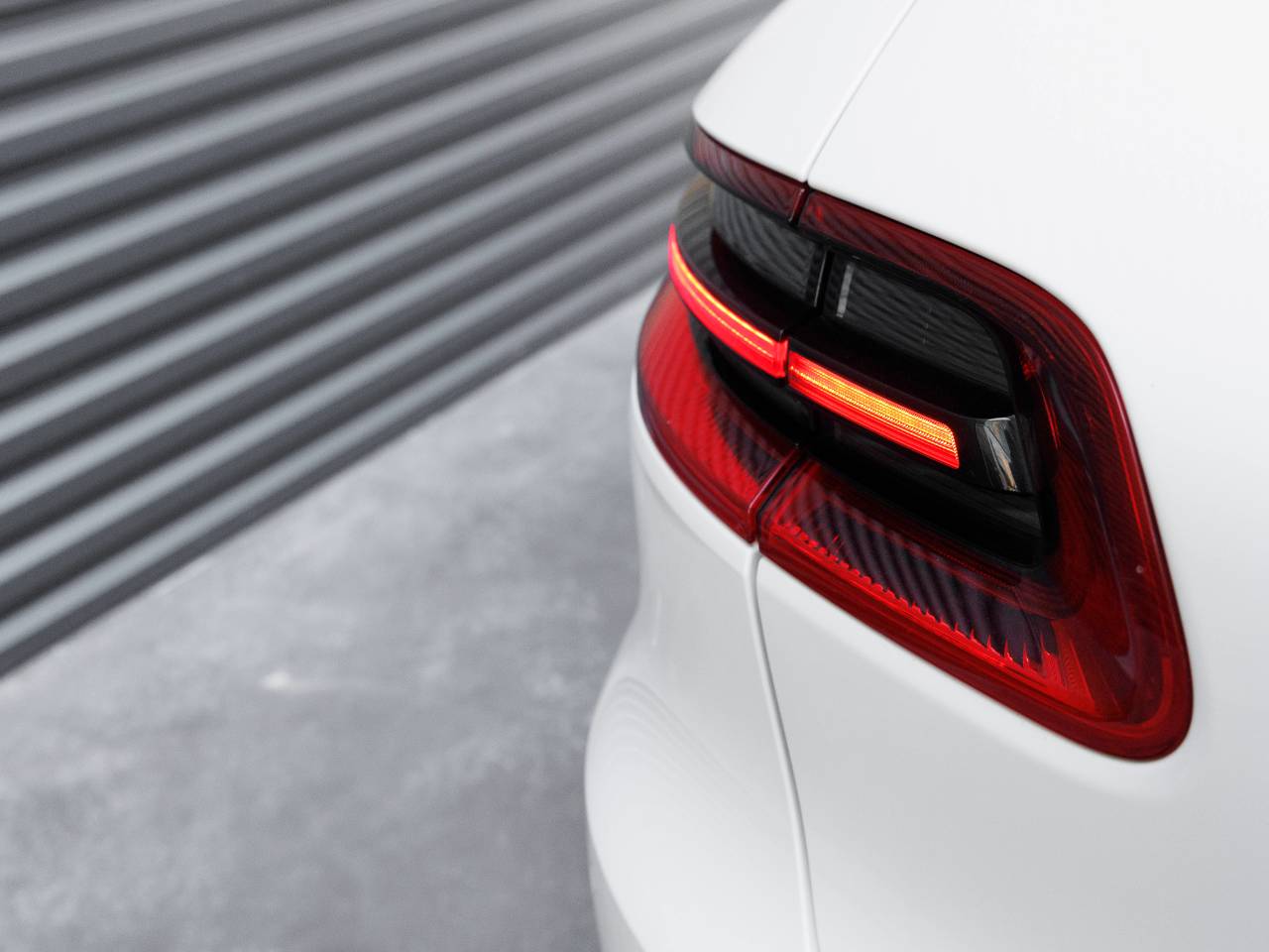 2018 Porsche Macan Macan Sport Edition