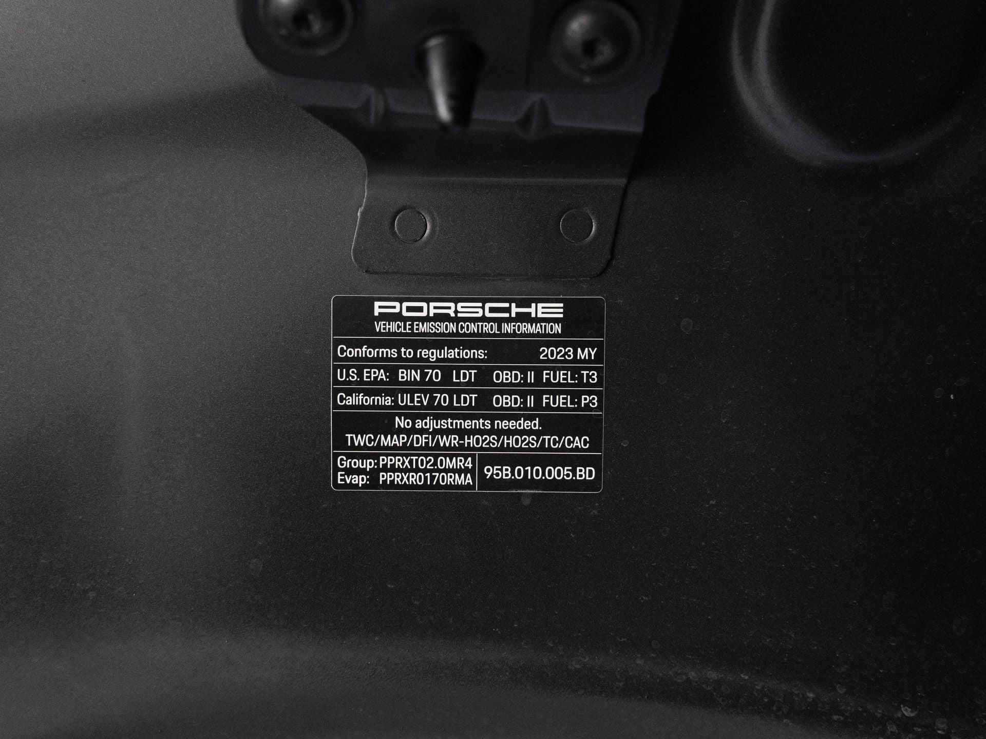 2023 Porsche Macan Base