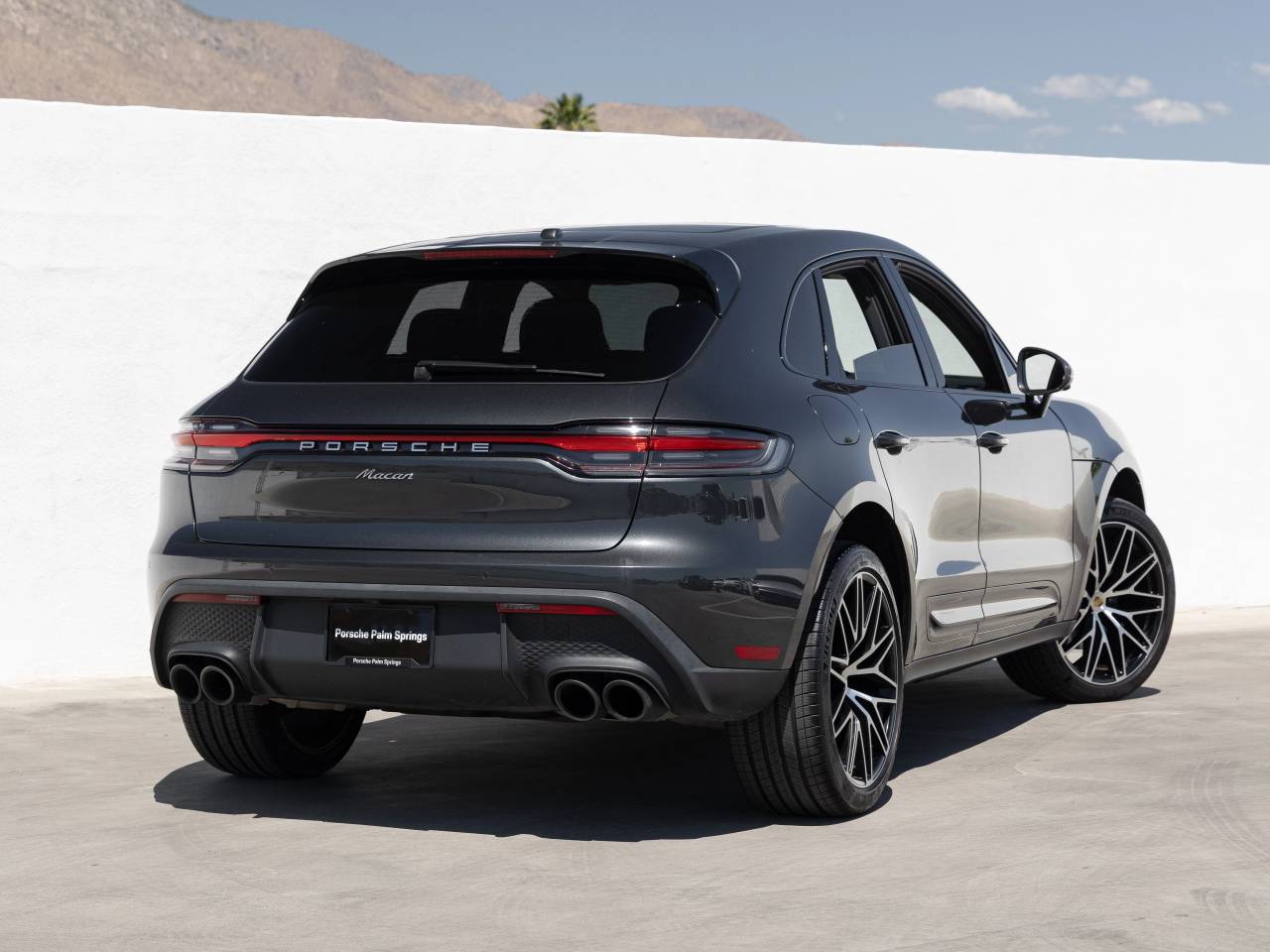 2023 Porsche Macan Base