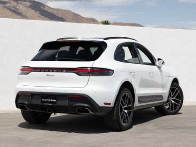 2025 Porsche Macan Base