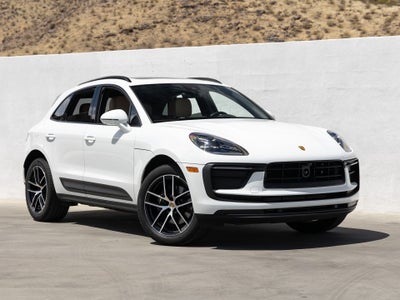 2025 Porsche Macan Base