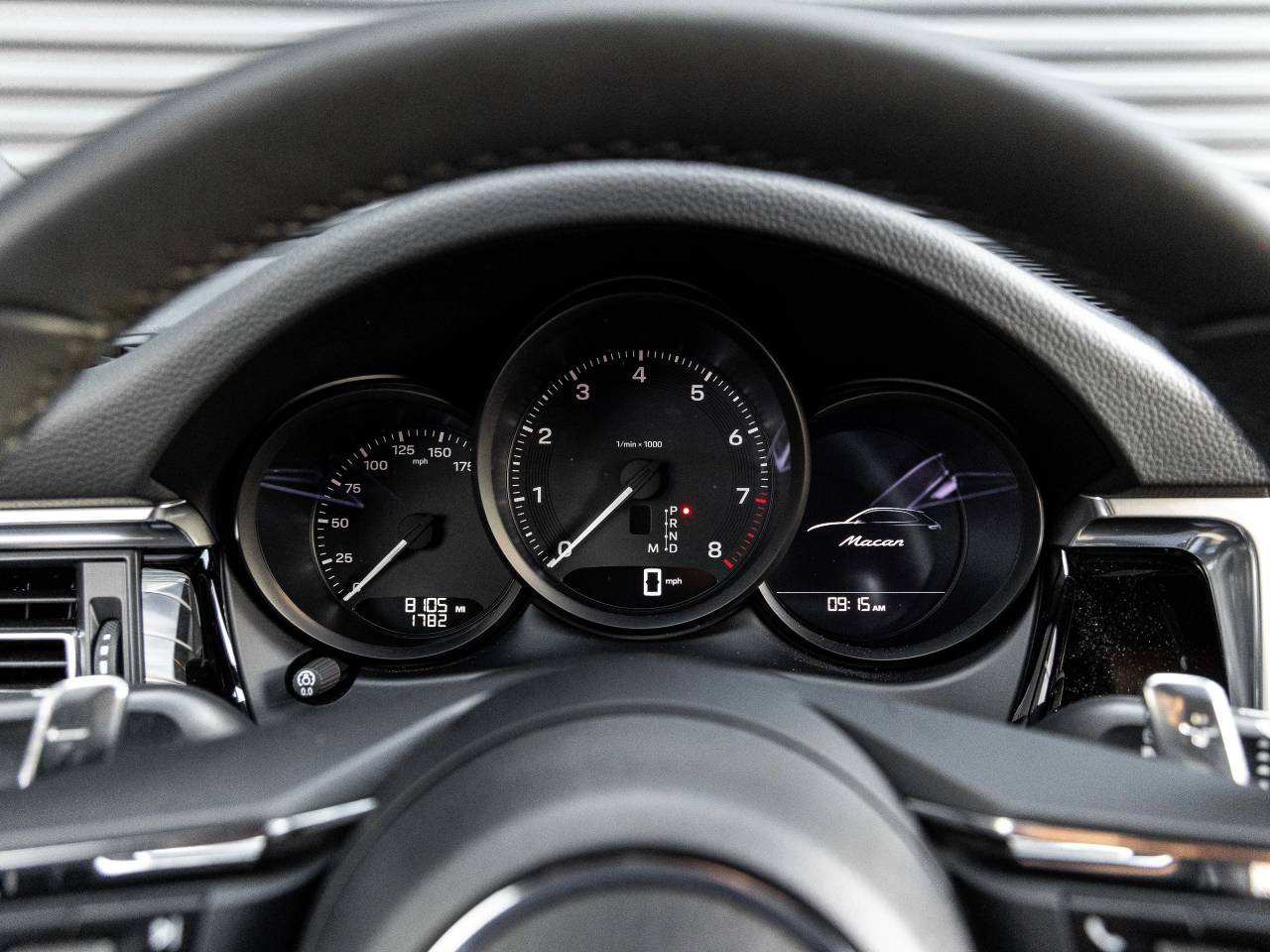 2025 Porsche Macan Base