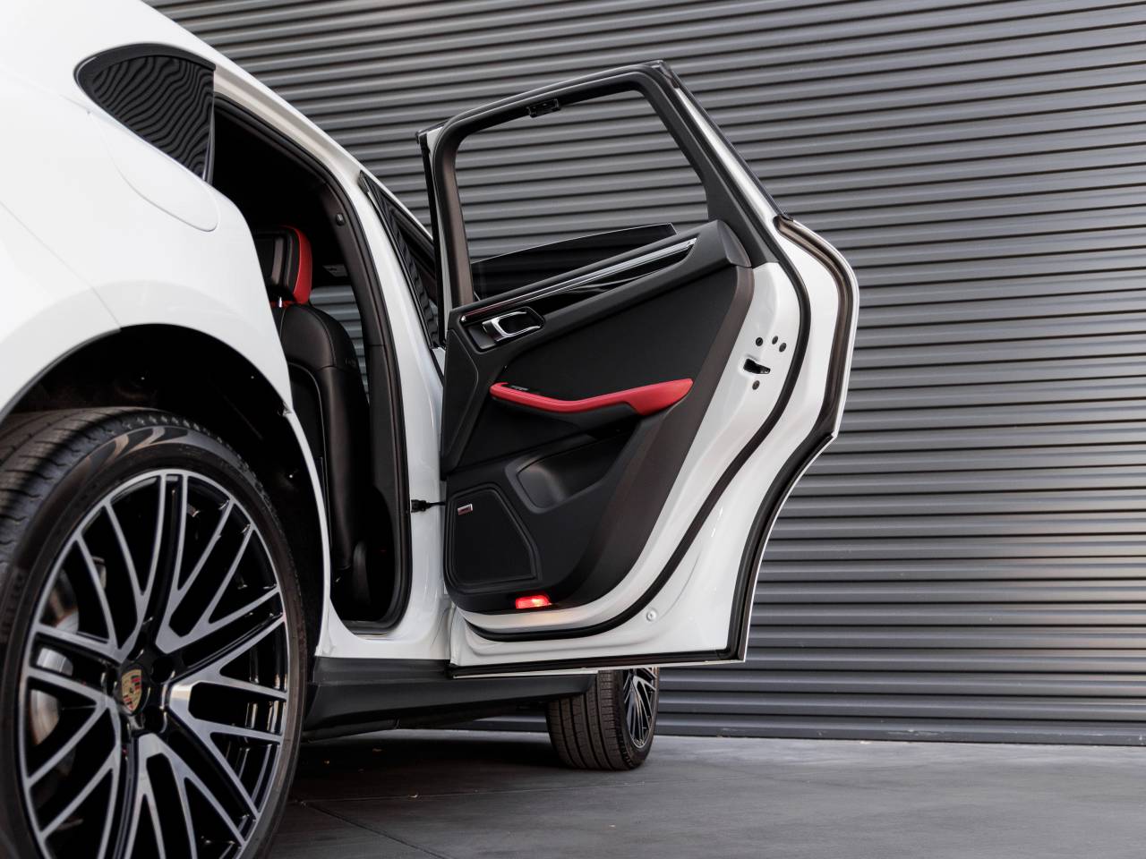 2025 Porsche Macan Macan