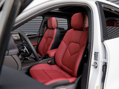 2025 Porsche Macan Macan