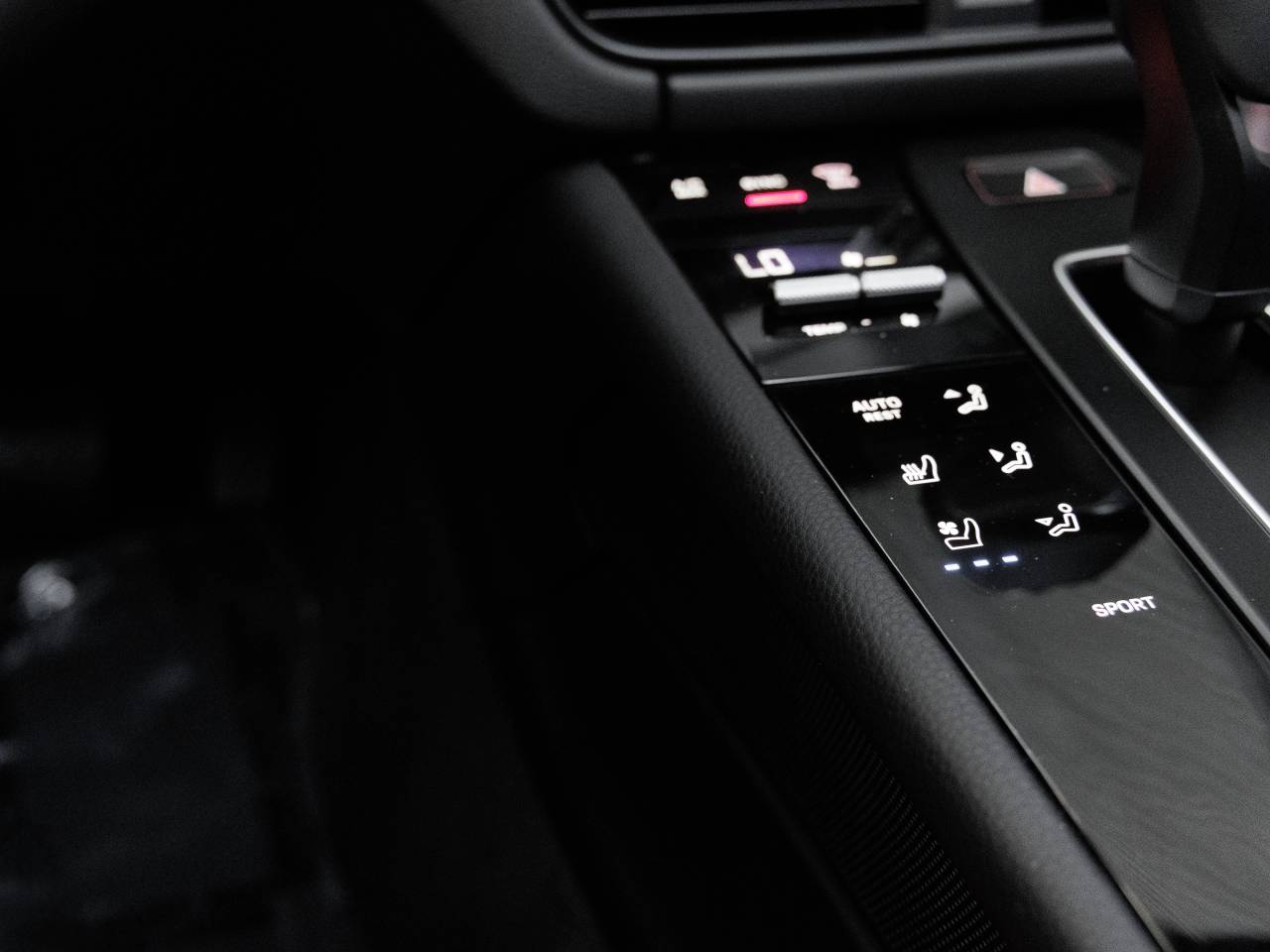 2025 Porsche Macan Macan