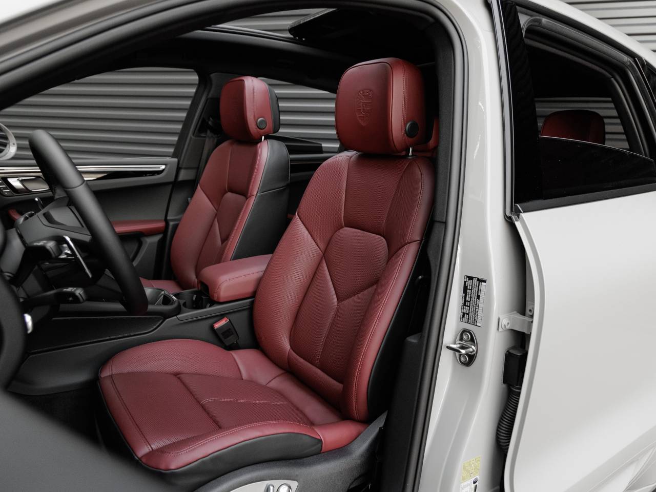 2025 Porsche Macan Macan