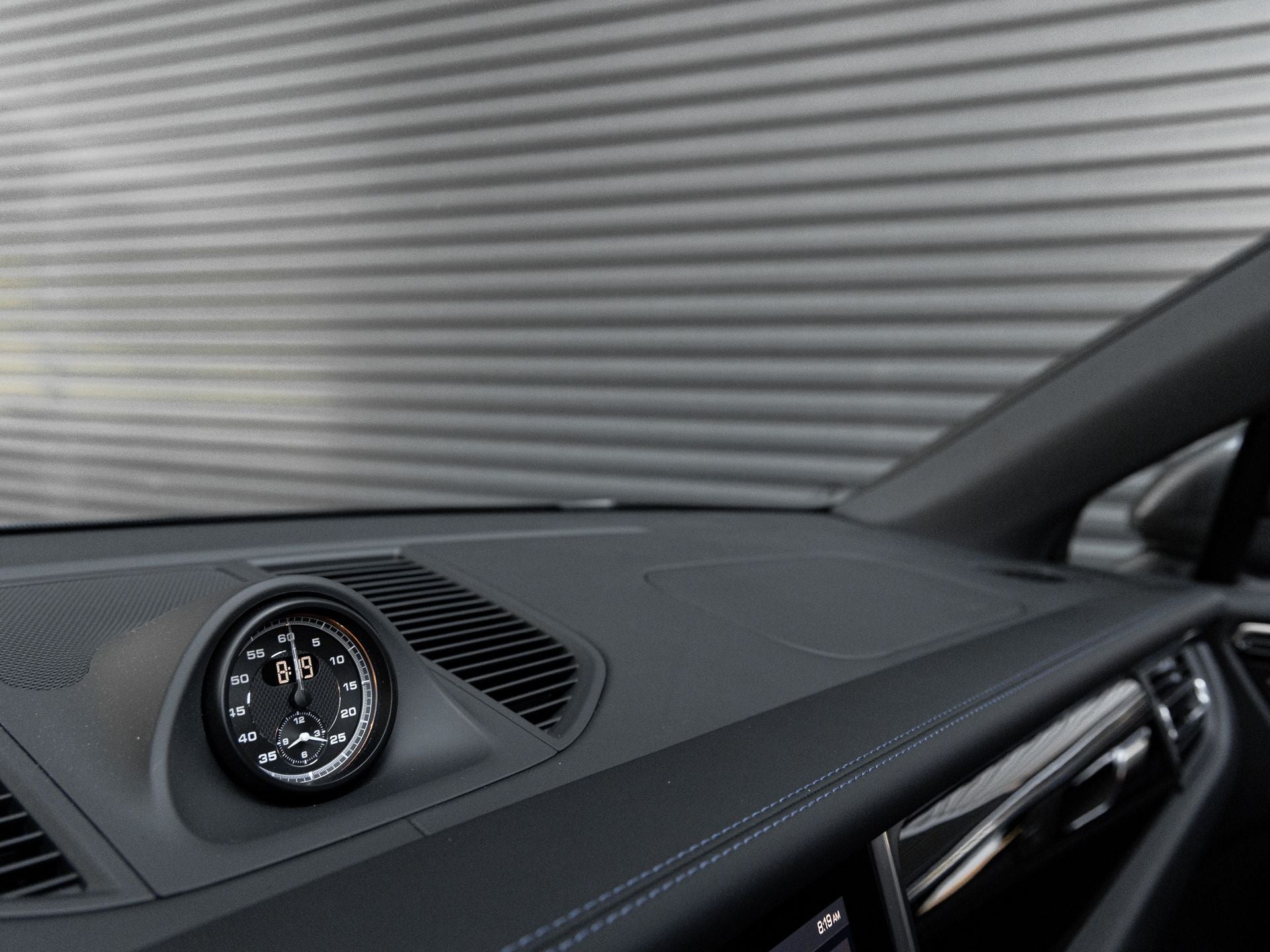 2025 Porsche Macan T