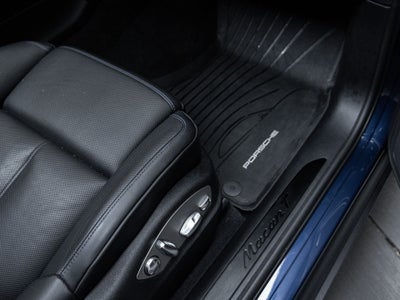 2025 Porsche Macan T