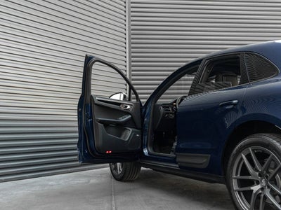 2025 Porsche Macan Macan T