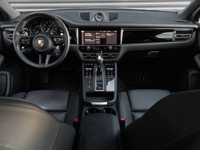 2025 Porsche Macan Macan T
