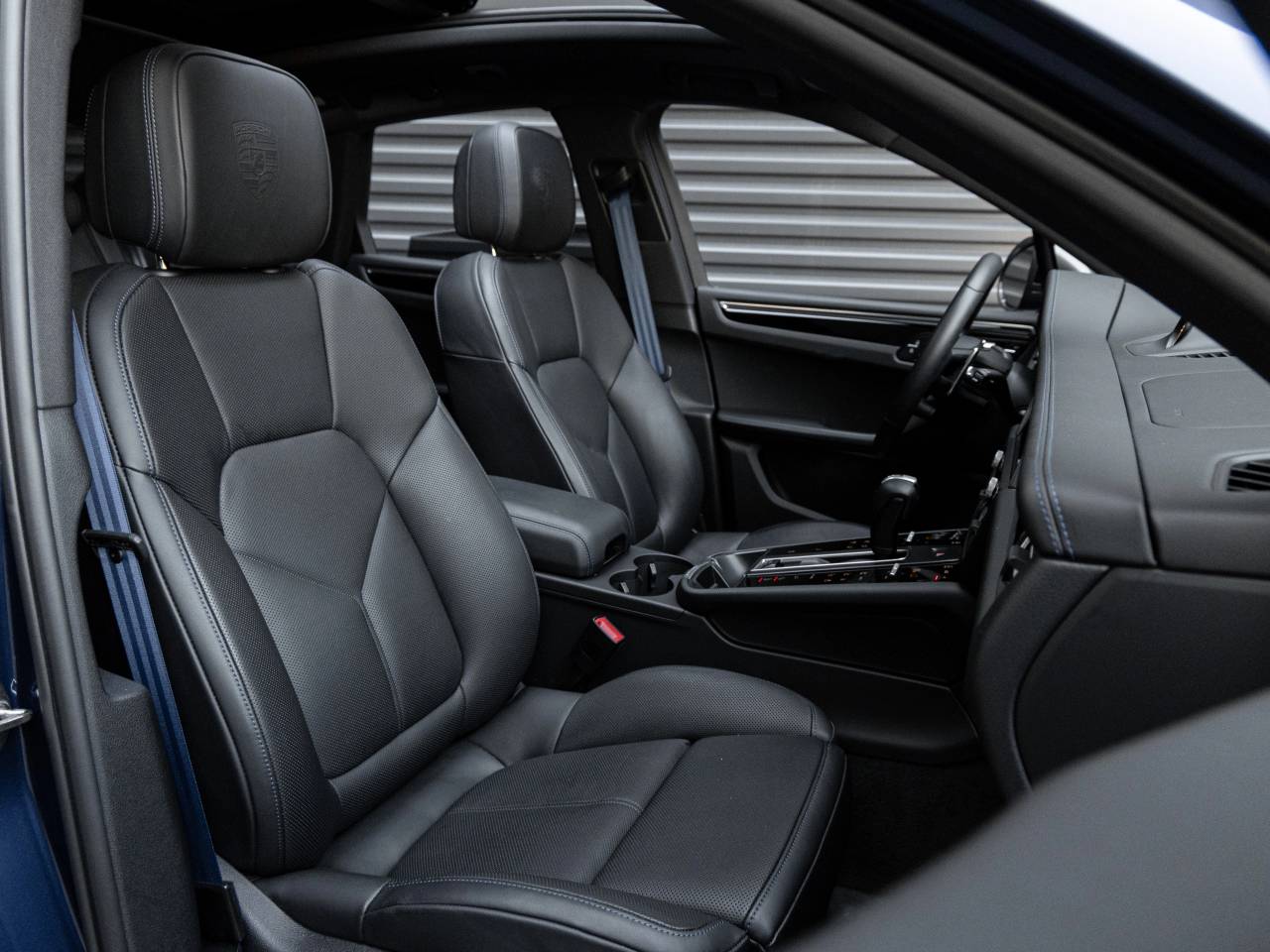 2025 Porsche Macan Macan T