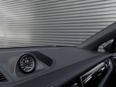 2025 Porsche Macan Macan T