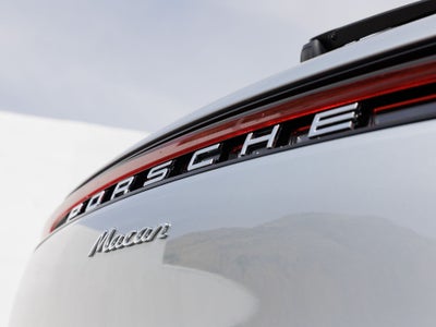 2026 Porsche Macan Macan
