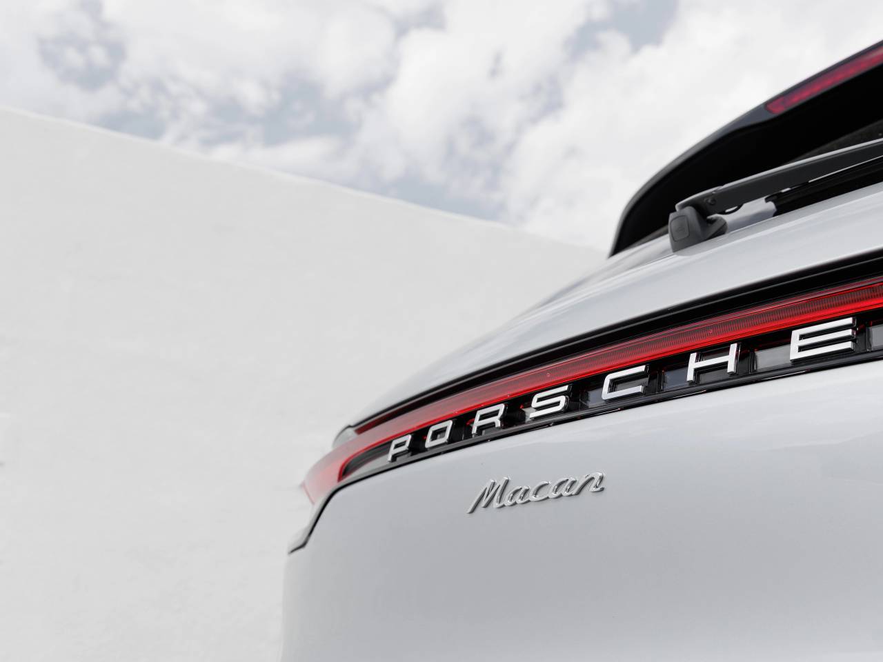 2026 Porsche Macan Macan