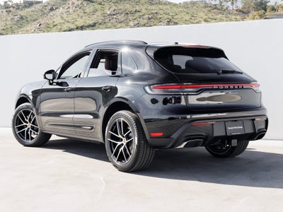 2026 Porsche Macan Macan