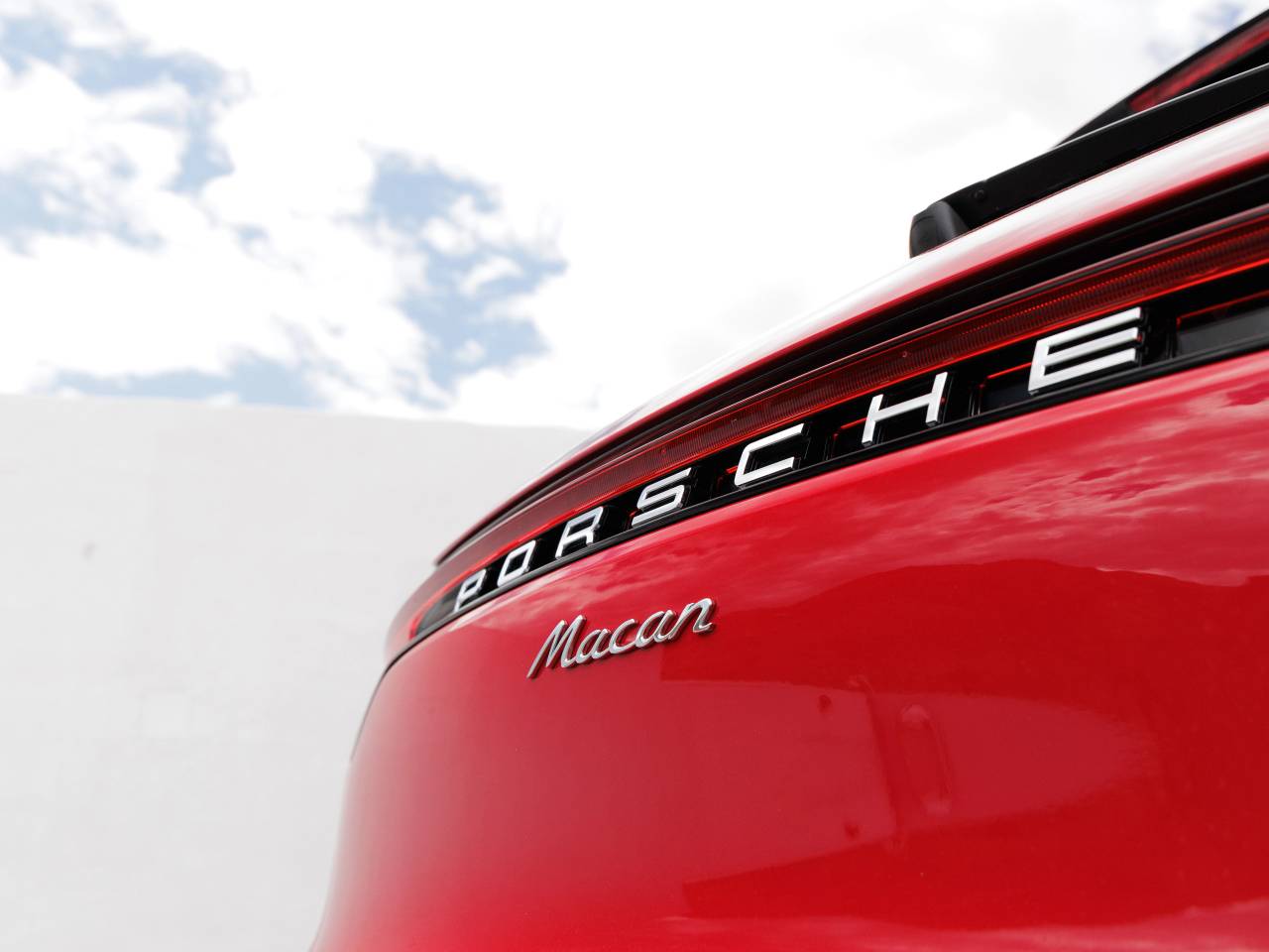 2026 Porsche Macan Macan