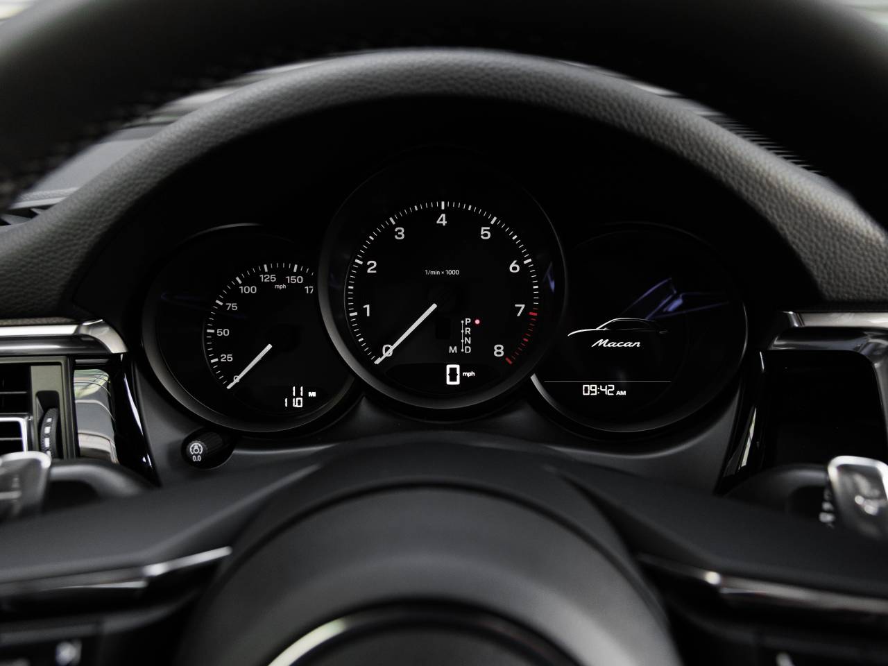 2026 Porsche Macan Base
