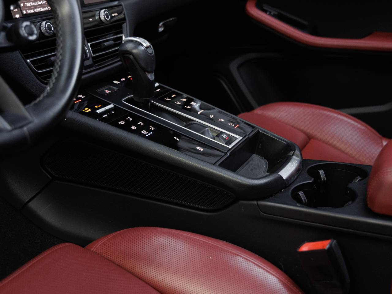 2023 Porsche Macan Macan