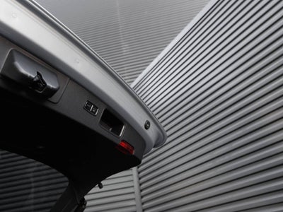 2023 Porsche Macan Macan