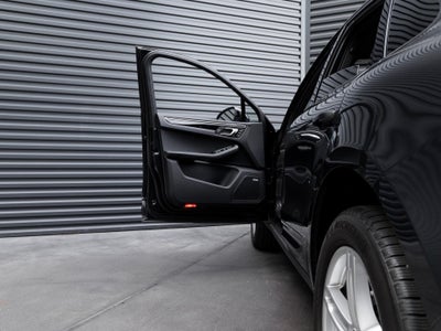 2025 Porsche Macan Macan