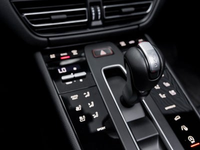 2025 Porsche Macan Macan