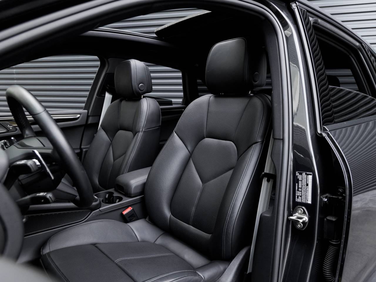 2025 Porsche Macan Macan