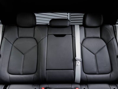 2025 Porsche Macan Macan