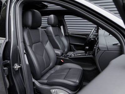 2025 Porsche Macan Macan
