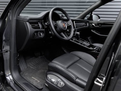 2025 Porsche Macan Macan