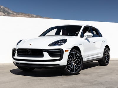 2026 Porsche Macan Base