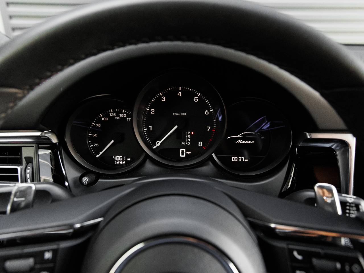 2026 Porsche Macan Base