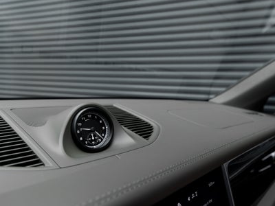 2026 Porsche Macan Macan