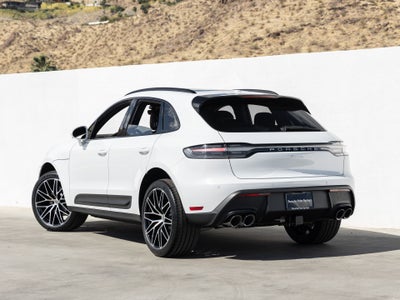 2026 Porsche Macan Base