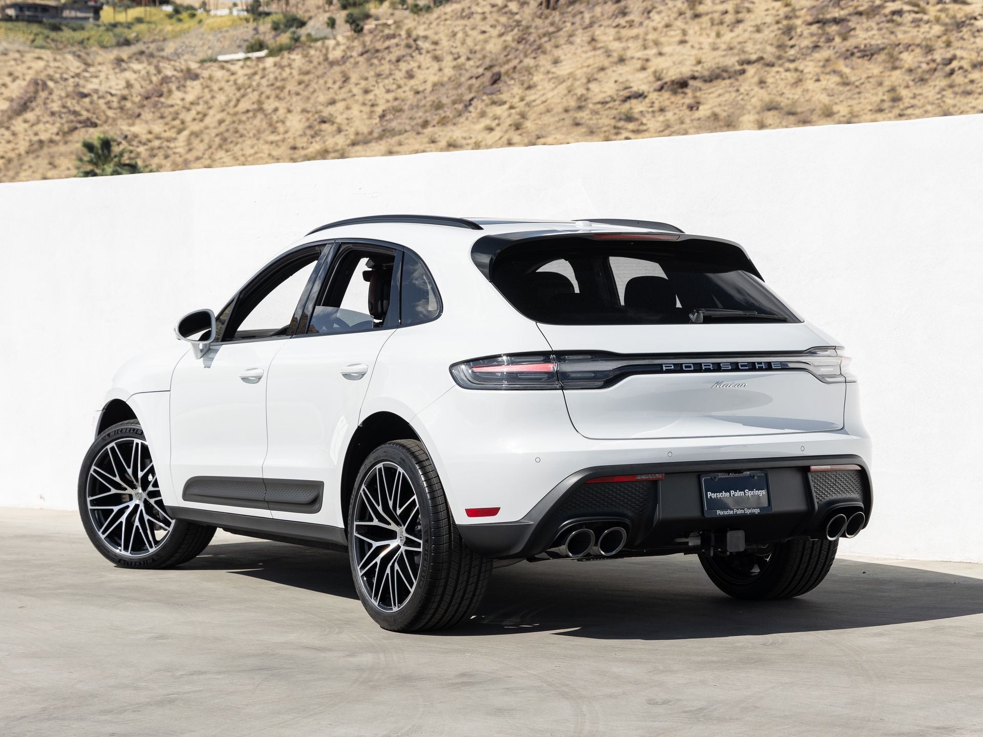 2026 Porsche Macan Base