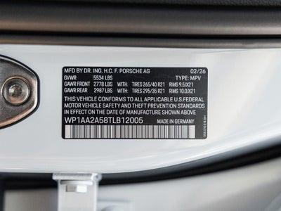 2026 Porsche Macan Base