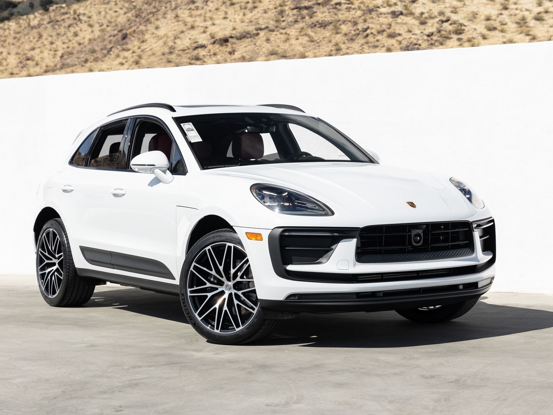 2026 Porsche Macan Base