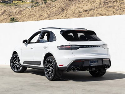 2026 Porsche Macan Base